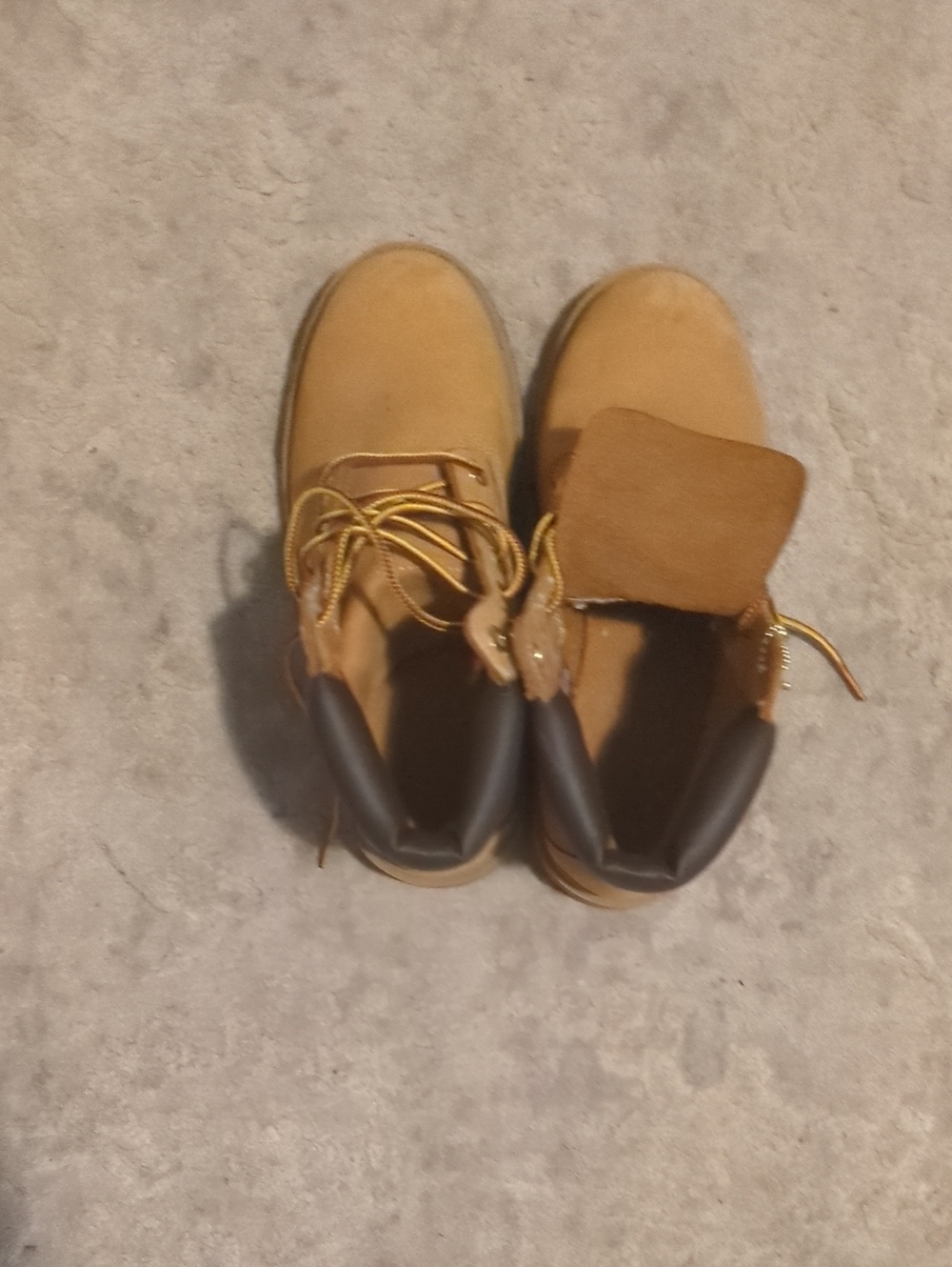 Timberland Juniors' 6 Inch Classic Boys Wheat Waterproof Boots Size 4.5 Boys